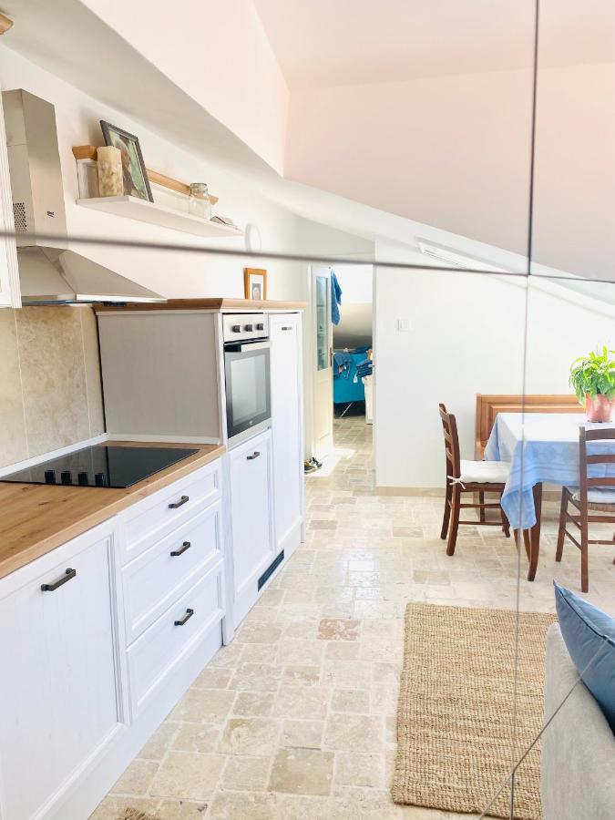 Istria Apartment - 3 Minutes From The Beach Новиград Екстериор снимка